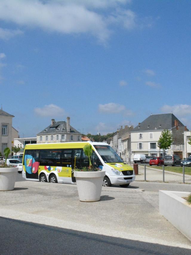 Bus Fontelys Fontenay-le-Comte