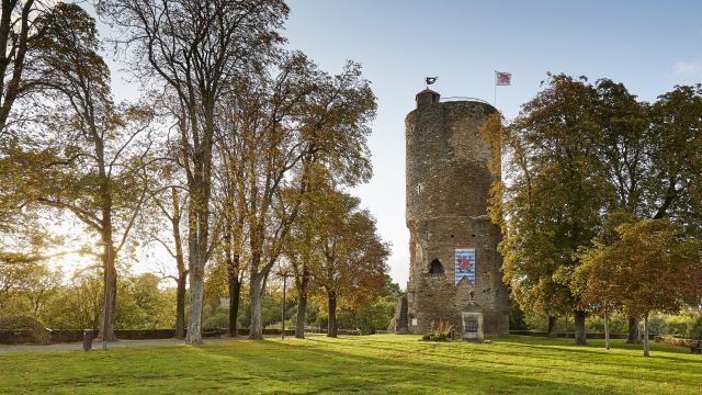 Vouvant patrimoine - tour Mélusine