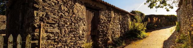 Vouvant ruelles dans la cité médiévale