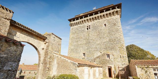 Donjon de Bazoges en Pareds