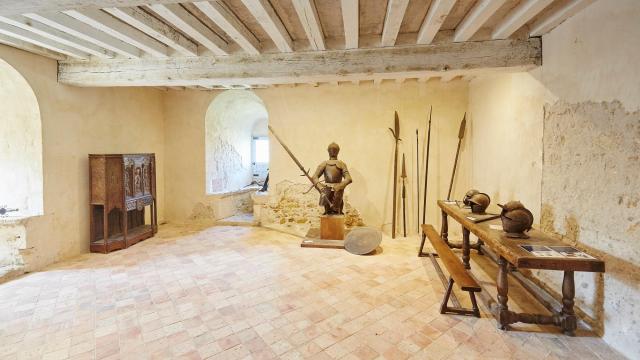 Donjon de Bazoges en Pareds - intérieur