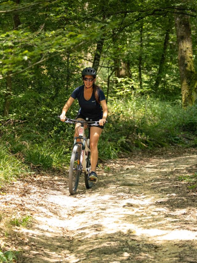 VTT dans la forêt de Mervent Vouvant