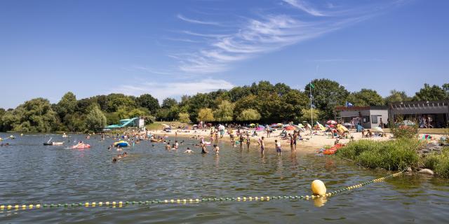 Baignade au Lac de Chassenon en Vendée